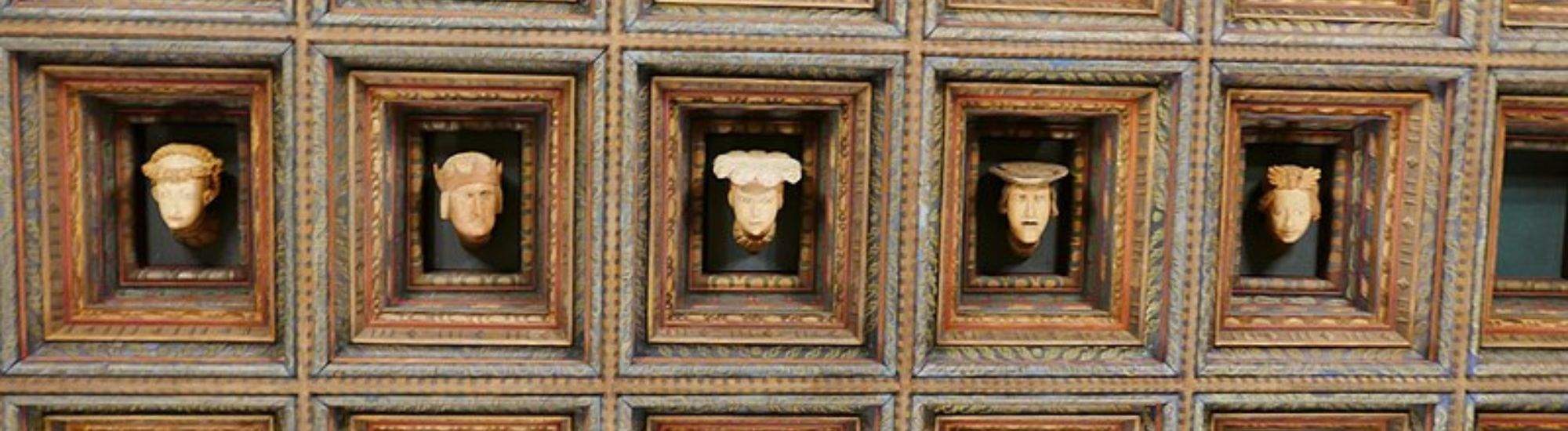 Van Renaissance tot Moderniteit: Een uniek beeld aan de voet van Wawel